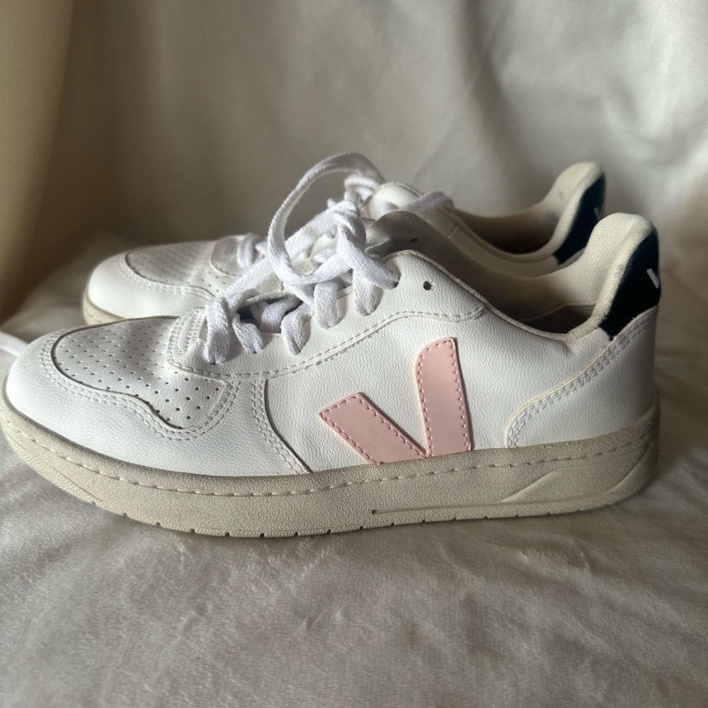 Veja White and Pink Sneakers Size 5
